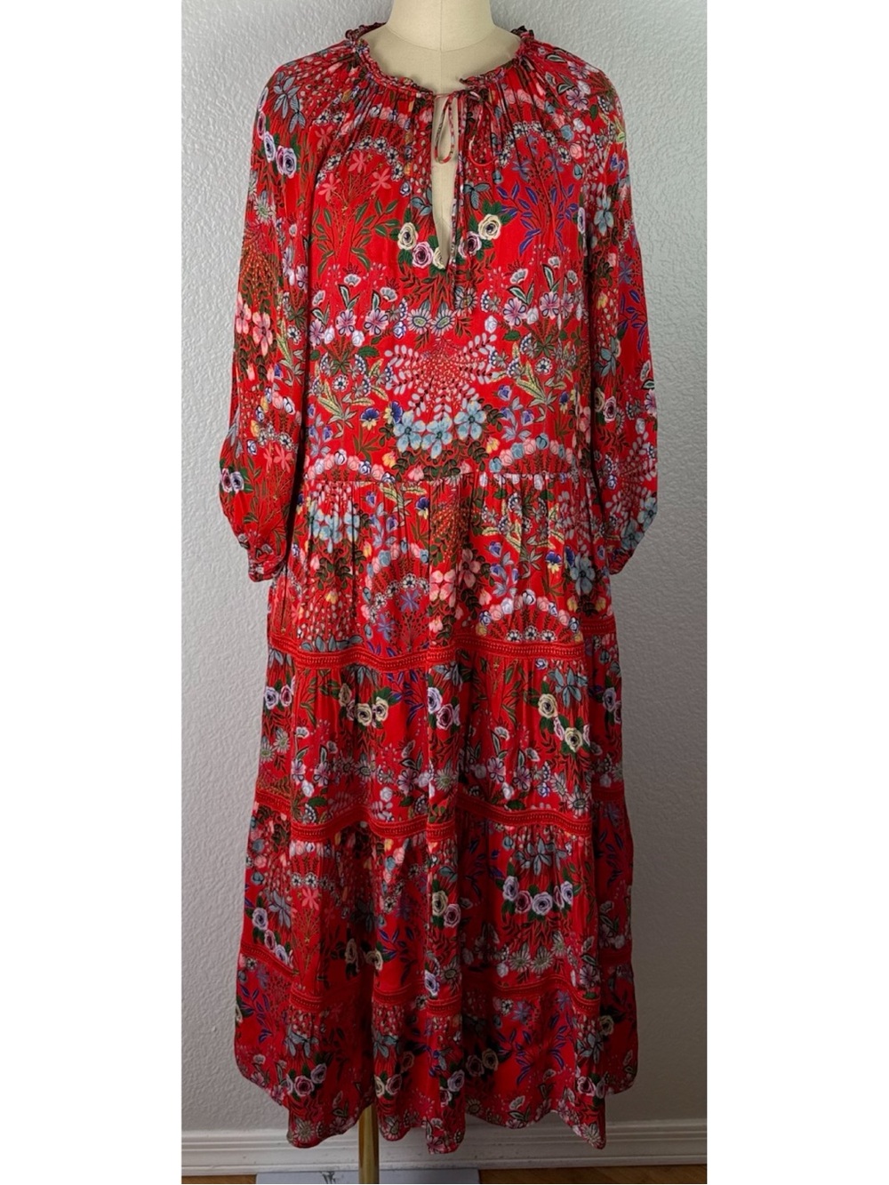 Alice + Olivia Layla Tiered Ruffle Midi Dress Red Floral Boho Coastal Large - Picture 9 of 16